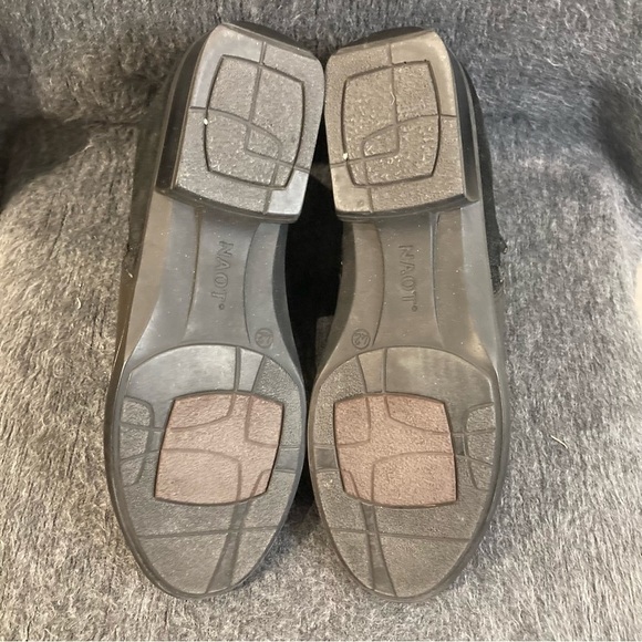 NAOT Sz 42 HELM Leather Suede Combo Zipper Sides Comfort Insole Sole Booties - Picture 7 of 8